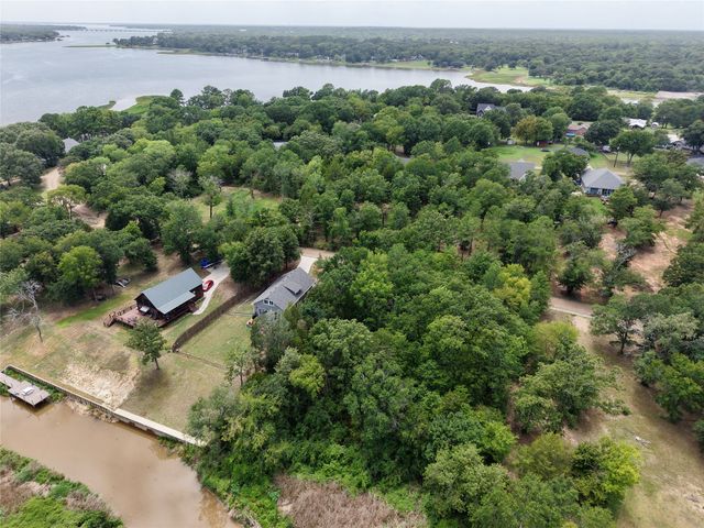 180 Vista Drive, Eustace, TX 75124