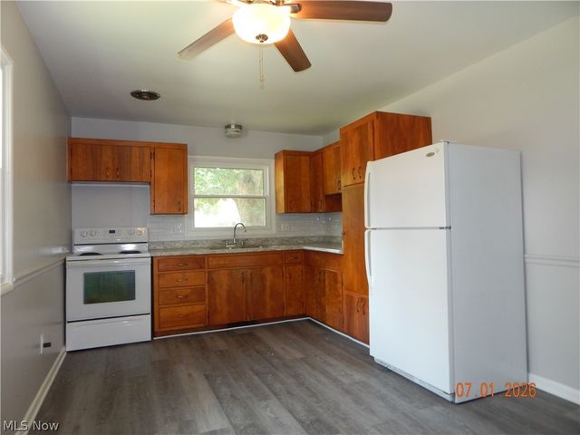 1709 42nd Street NW, Canton, OH 44709