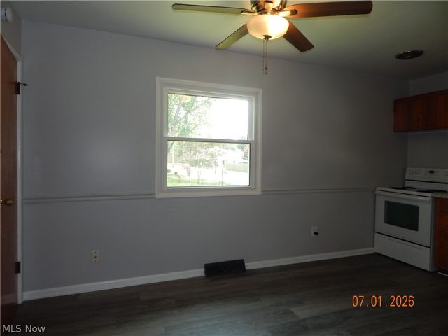 1709 42nd Street NW, Canton, OH 44709