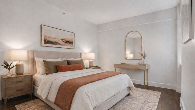 200 W 24th St Apt 5A, New York City, NY 10011