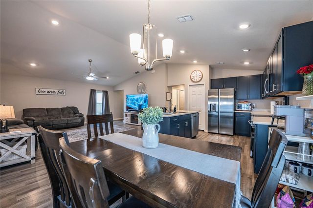 928 ARUBA AVENUE, Mulberry, FL 33860