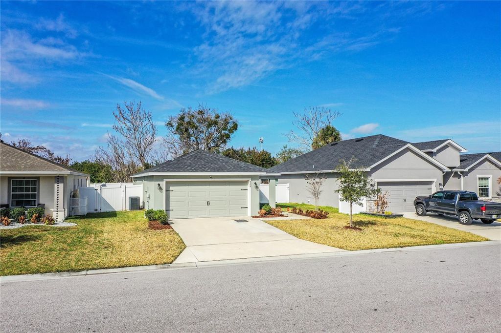 Image 62 of property listing at 928 ARUBA AVENUE, Mulberry, FL 33860