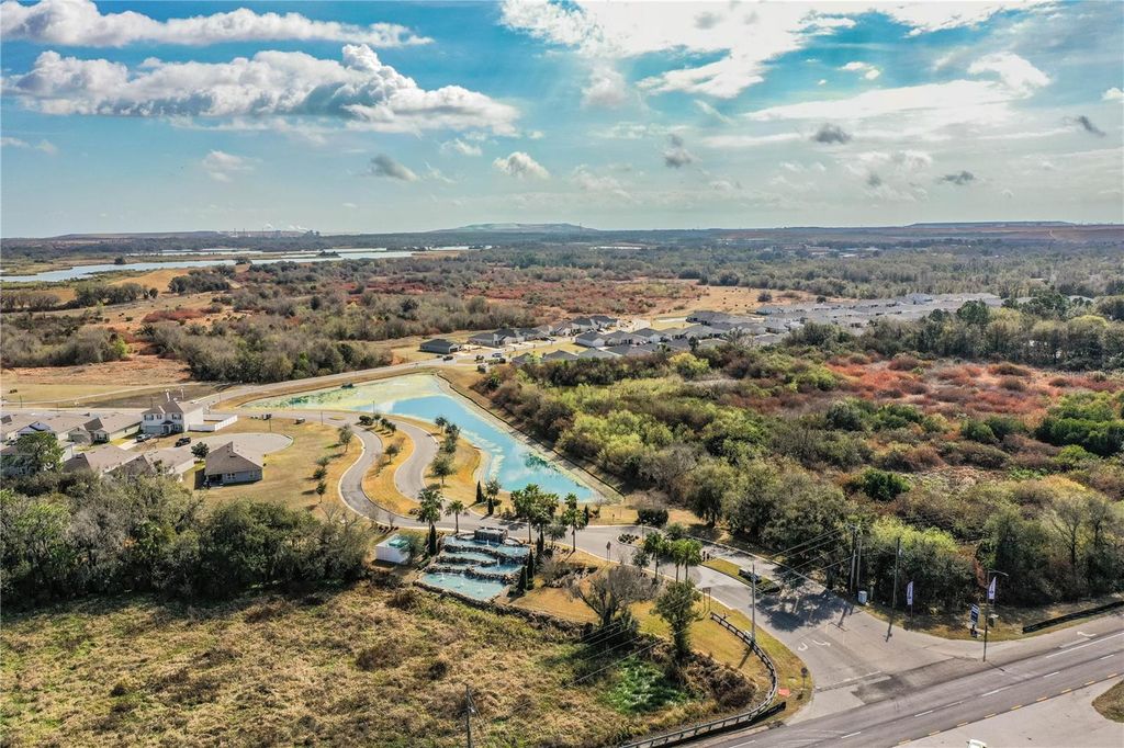 Image 66 of property listing at 928 ARUBA AVENUE, Mulberry, FL 33860