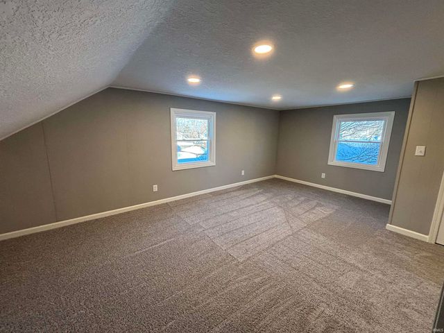 2710 Waynewood Drive, Fort Wayne, IN 46809