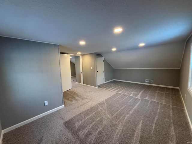 2710 Waynewood Drive, Fort Wayne, IN 46809