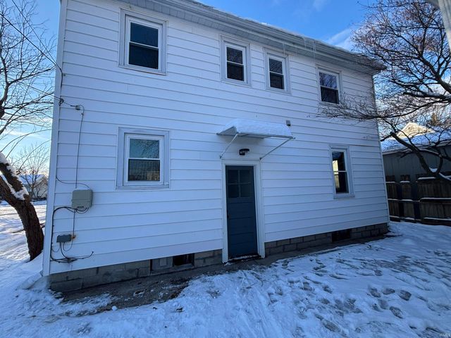 2710 Waynewood Drive, Fort Wayne, IN 46809