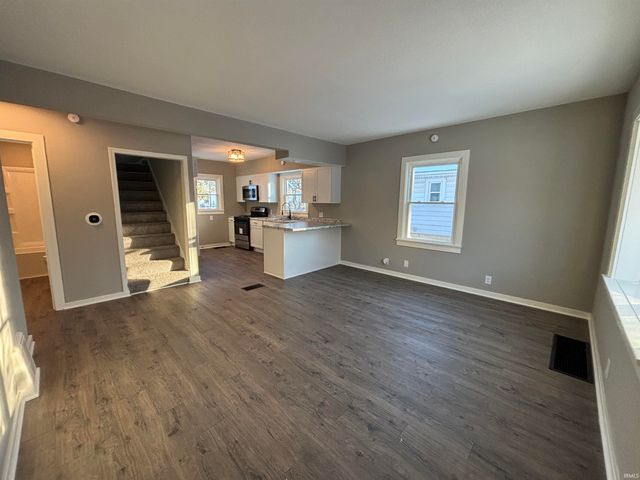 2710 Waynewood Drive, Fort Wayne, IN 46809