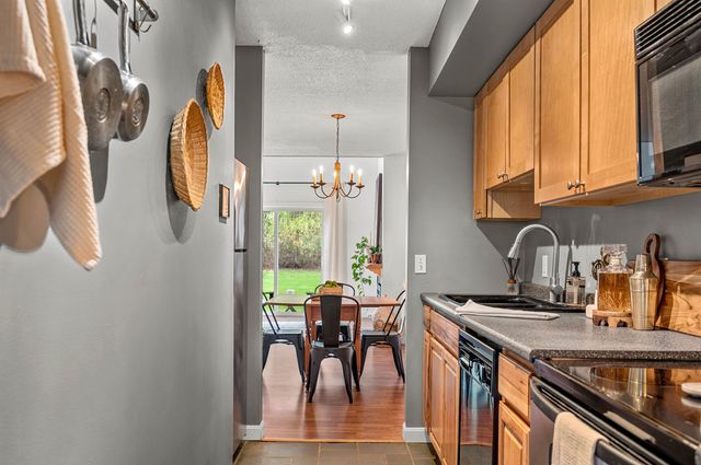 415 Locust Hill Road, Shelburne, VT 05482