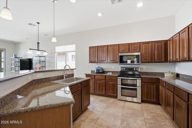33614 N 25TH Drive, Phoenix, AZ 85085