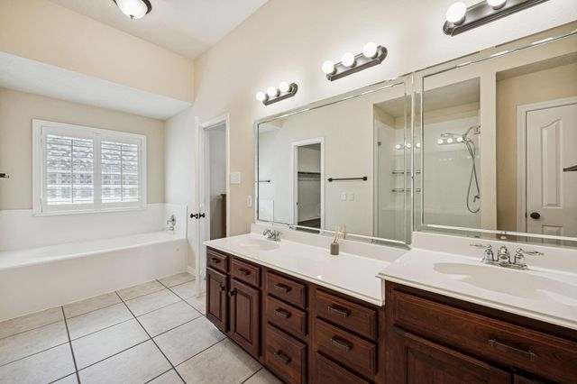 404 Primrose Lane, League City, TX 77573