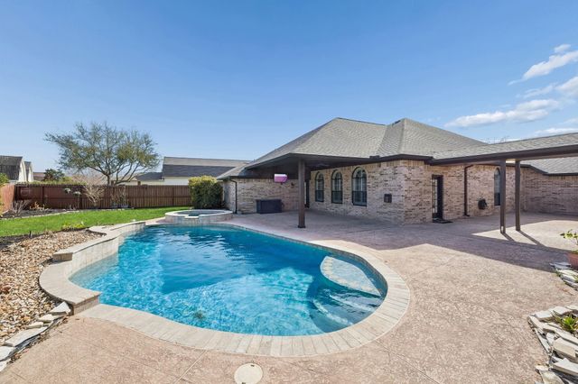 404 Primrose Lane, League City, TX 77573
