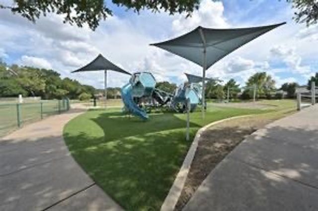 1208 Weaver Street, Cedar Hill, TX 75104