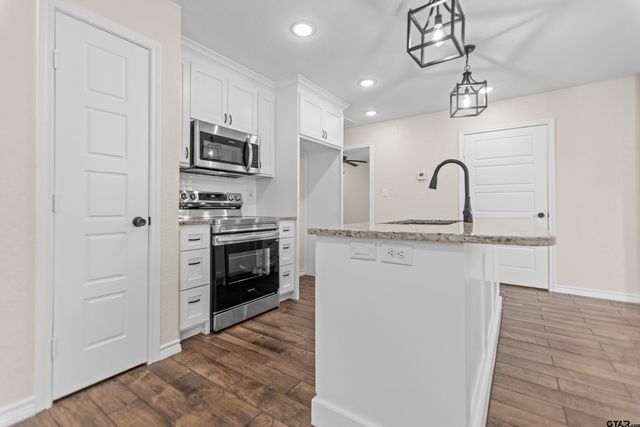 2535 Franchel St, Tyler, TX 75701