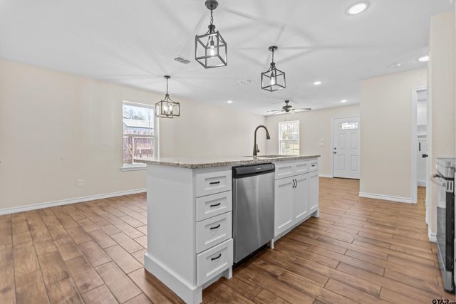 2535 Franchel St, Tyler, TX 75701