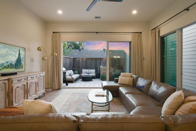 1706 Northwood Street, Houston, TX 77009