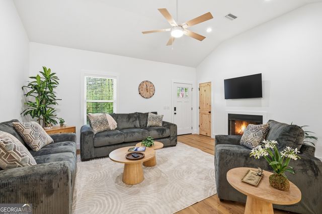5442 Lake Rabun Road, Lakemont, GA 30552