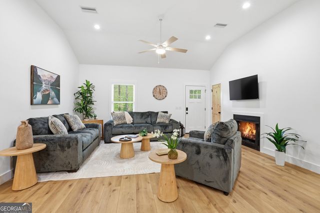 5442 Lake Rabun Road, Lakemont, GA 30552