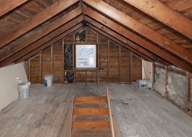 1717 6th Street, Rock Island, IL 61201