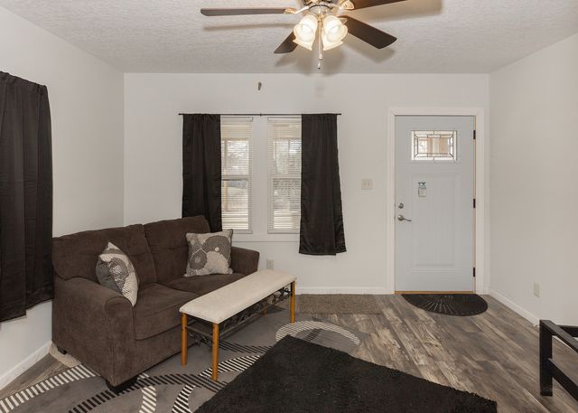 1717 6th Street, Rock Island, IL 61201