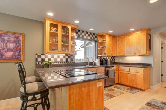 739 Spring Valley Drive, Medford, OR 97501