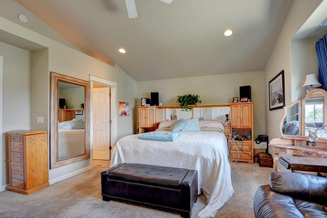 739 Spring Valley Drive, Medford, OR 97501