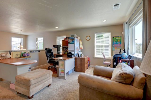 739 Spring Valley Drive, Medford, OR 97501