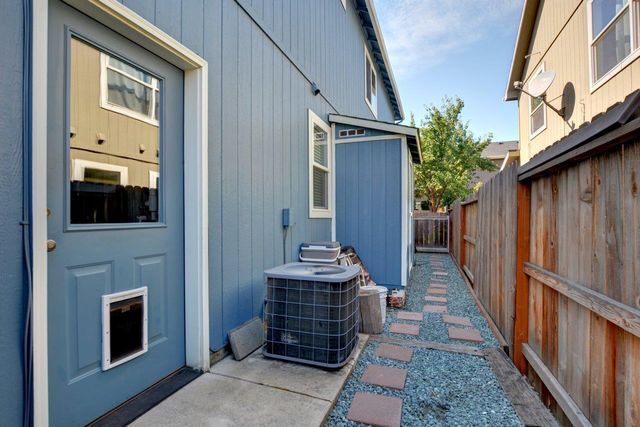 739 Spring Valley Drive, Medford, OR 97501