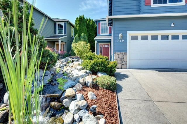 739 Spring Valley Drive, Medford, OR 97501