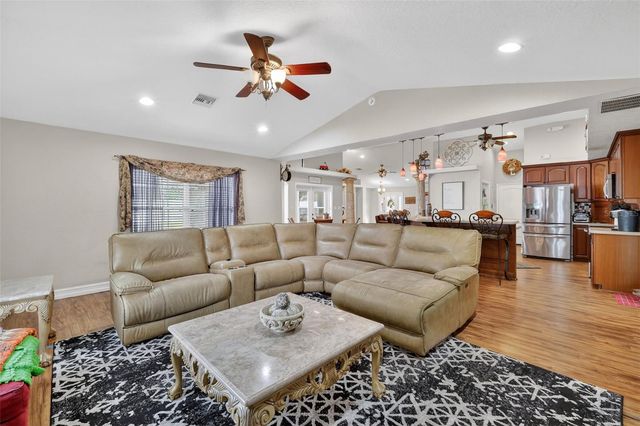 35043 SILVER OAK DRIVE, Leesburg, FL 34788