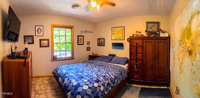 568 Possum Creek Road, Bluff City, TN 37618