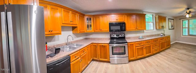 568 Possum Creek Road, Bluff City, TN 37618