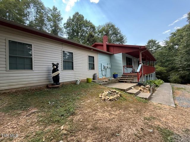 568 Possum Creek Road, Bluff City, TN 37618