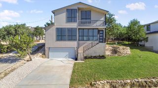 10113 Longhorn SKWY, Dripping Springs, TX 78620