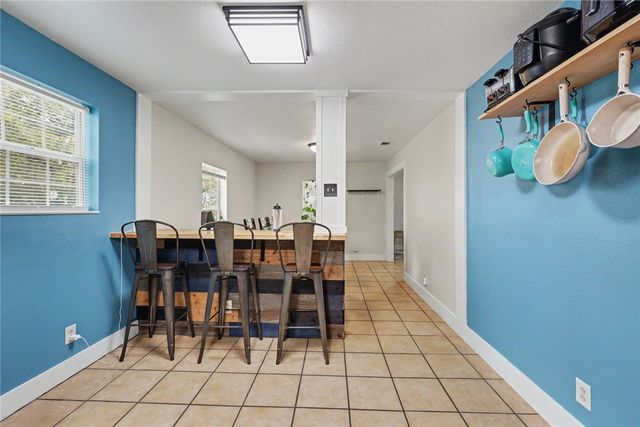 629 W Yoakum Ave, Aransas Pass, TX 78336