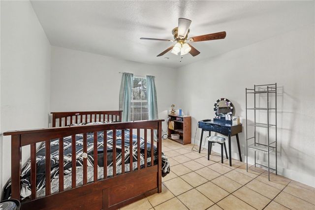 629 W Yoakum Ave, Aransas Pass, TX 78336