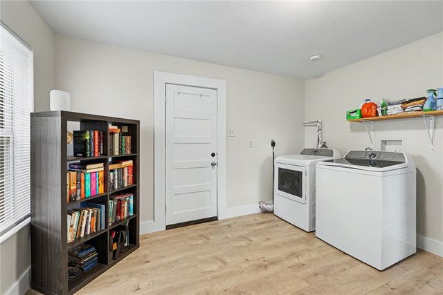 629 W Yoakum Ave, Aransas Pass, TX 78336