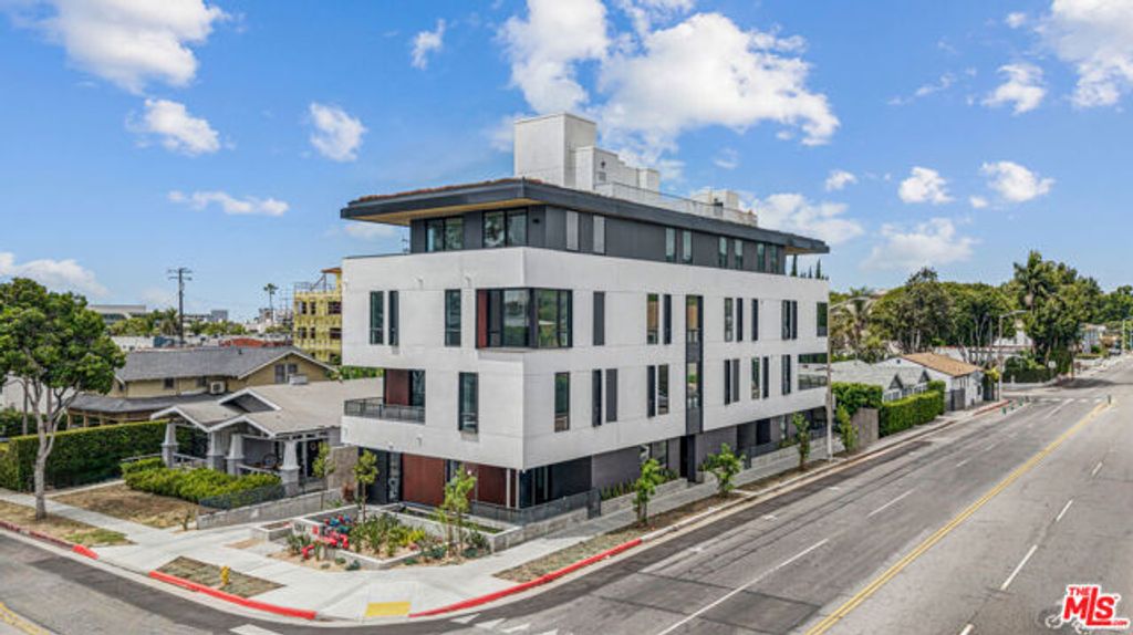 1257 N Detroit Street 102, West Hollywood, CA 90046