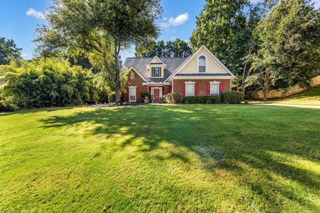 165 Roberts Road, Suwanee, GA 30024