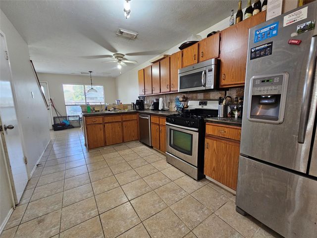 13615 Repa Lane, Houston, TX 77014