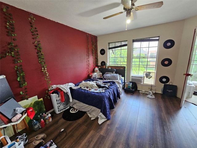 13615 Repa Lane, Houston, TX 77014