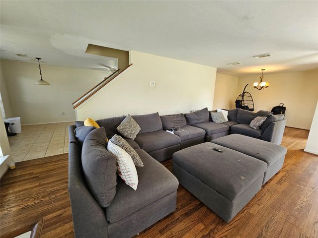 13615 Repa Lane, Houston, TX 77014