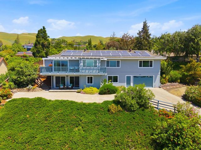 3845 Suncrest Avenue, San Jose, CA 95132