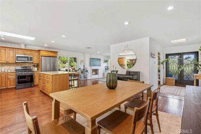 1423 Calle Fidelidad, Thousand Oaks, CA 91360