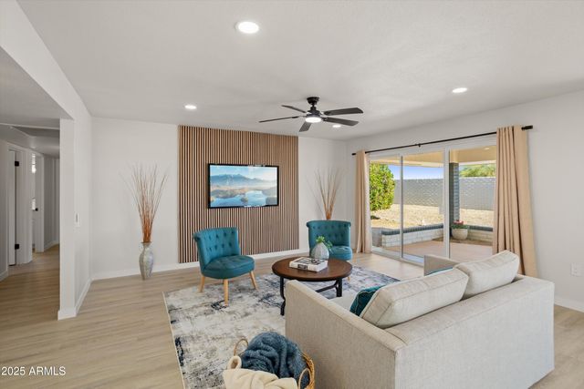 20627 N 123RD Drive, Sun City West, AZ 85375