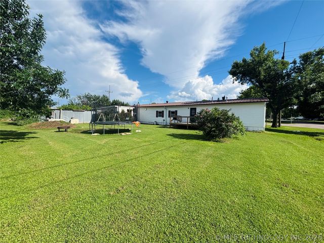 302 SW 2nd Street, Kingston, OK 73439