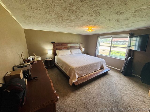 302 SW 2nd Street, Kingston, OK 73439