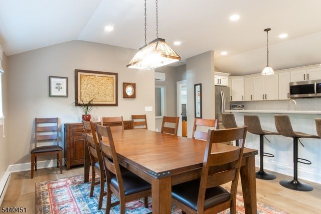 6 Ford Dr, Jefferson Twp., NJ 07438