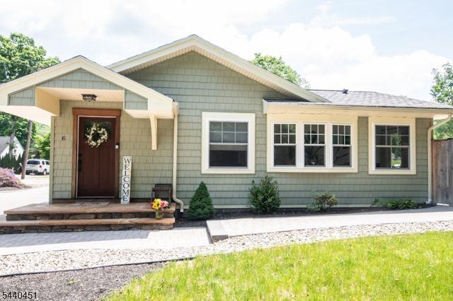 6 Ford Dr, Jefferson Twp., NJ 07438
