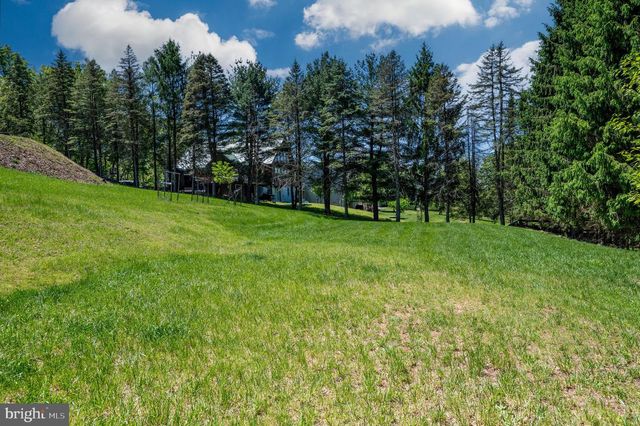 2280 TONTO DR, Auburn, PA 17922