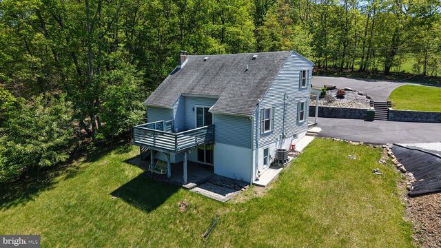 2280 TONTO DR, Auburn, PA 17922